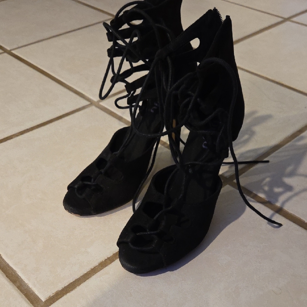 Burju Heels